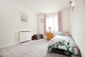 BEDROOM- click for photo gallery